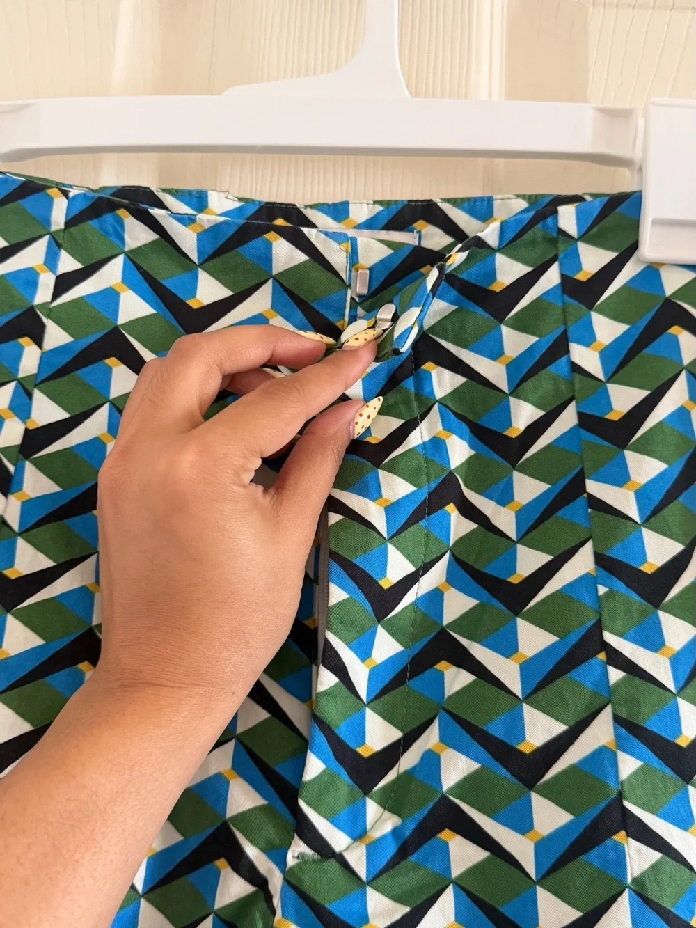Zara pants - Picture 3 of 4